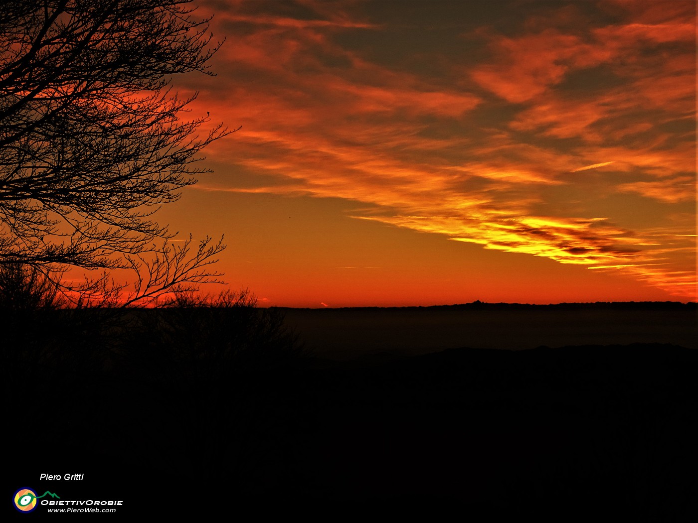 79 Splendido ultimo tramonto del 2021 !.JPG